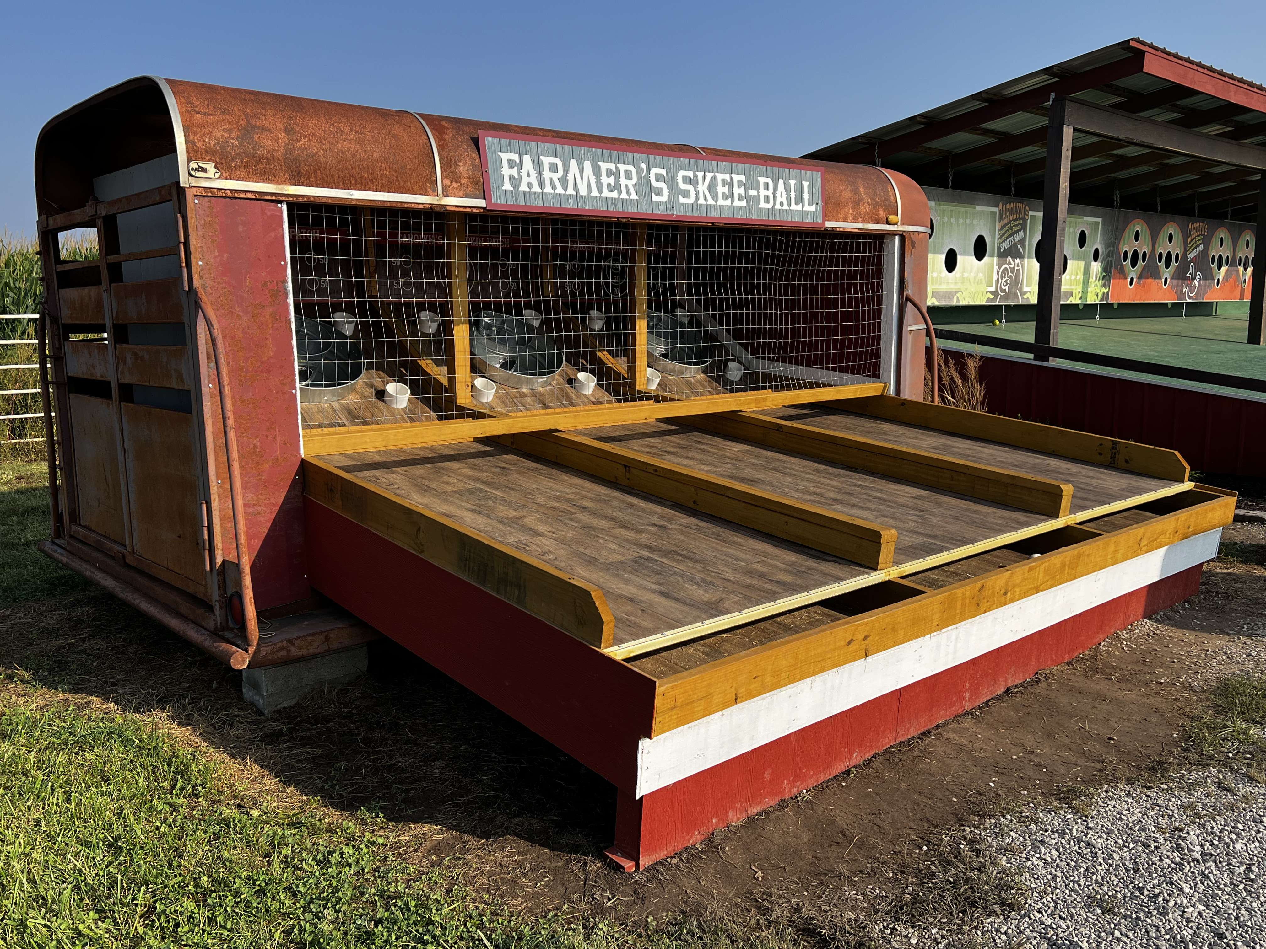 st - horse trailer